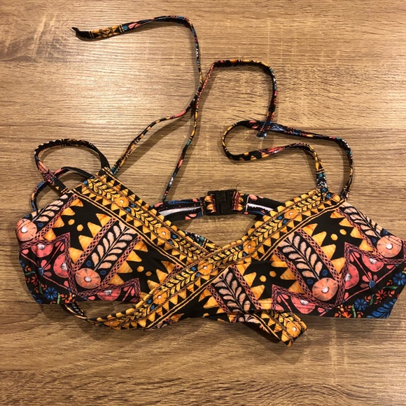 1 LEFT❗️🎉2X Host Pick🎉 Multi Print Halter Bikini - Picture 6 of 6